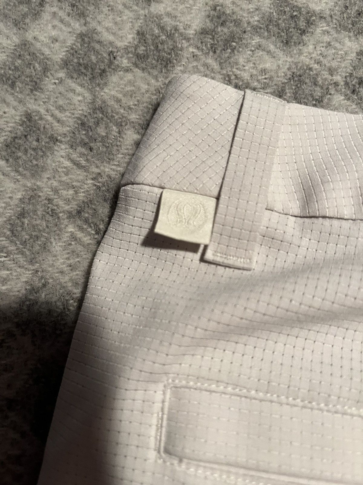 Lululemon Light beige golf style lululemon shorts Size US 33 - 3 Thumbnail