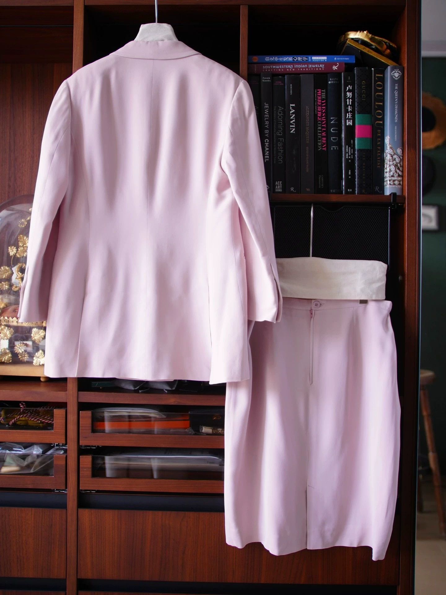 Gianfranco Ferre Gianfranco Ferre Vtg Dirty Pink Suit & Skirt 46/XL Size L / US 10 / IT 46 - 3 Thumbnail