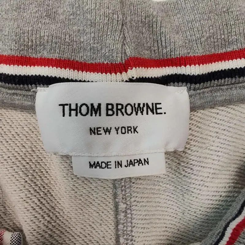 Thom Browne Thom Browne Gray Cotton Casual Pants for Men . Size US 26 / EU 42 - 4 Thumbnail