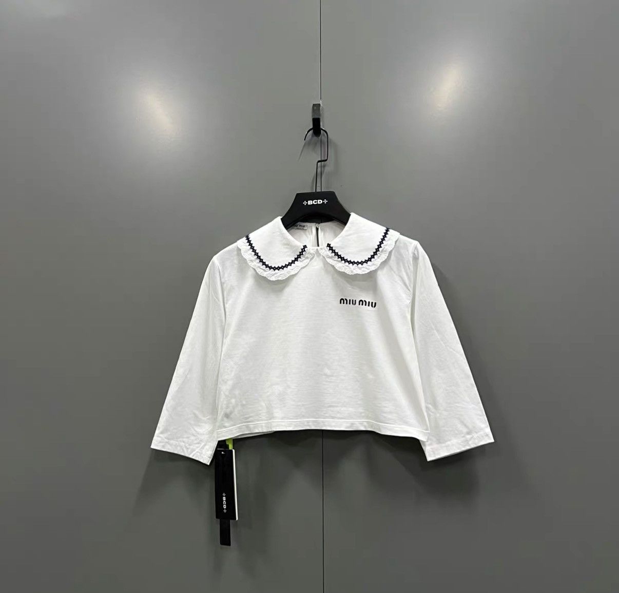 Miu Miu Miu Miu Mini Logo Peter Pan Collar Long Sleeve Top J41 Size M / US 6-8 / IT 42-44 - 1 Thumbnail