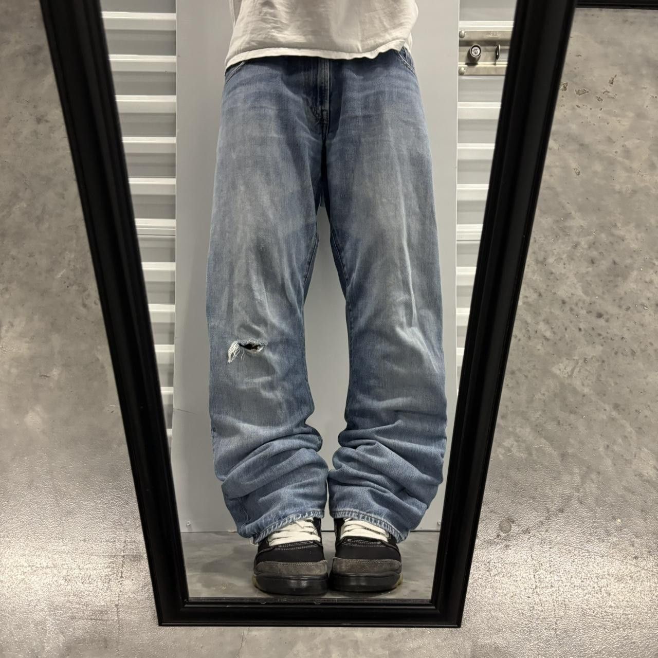 Japanese Brand × Vintage Crazy Vintage Y2K/2000s Grunge Faded Light Wash Distressed Denim Jeans! Size US 33 - 1 Thumbnail