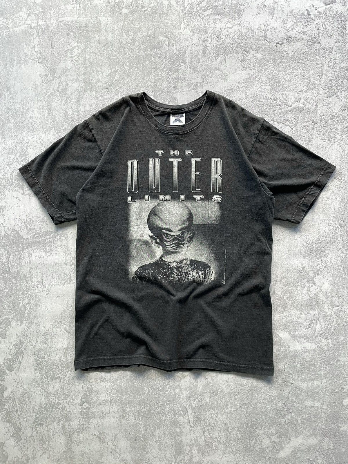 Band Tees Vintage 1997 The Outer Limits Tv Show Alien Tee Size US L / EU 52-54 / 3 - 1 Thumbnail