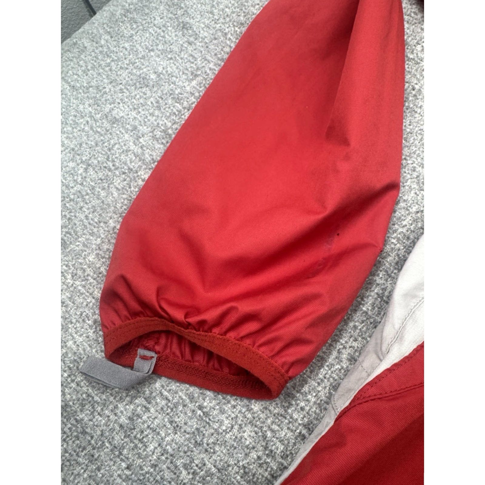 Nike VINTAGE Nike ACG Outer Layer 3 Jacket Windbreaker Regular Size Small Red Nylon Lightweight Full Zip Adults Mens Size US S / EU 44-46 / 1 - 6 Thumbnail