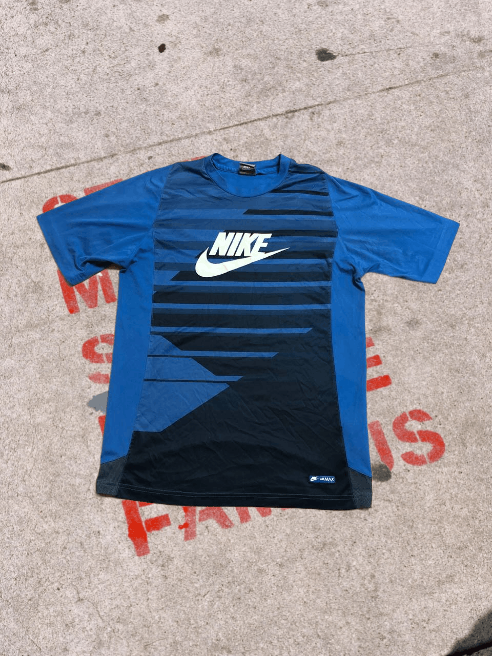 Nike NIKE KIDS Graphic Tee Casual Wear SIZE XL Size US M / EU 48-50 / 2 - 1 Thumbnail