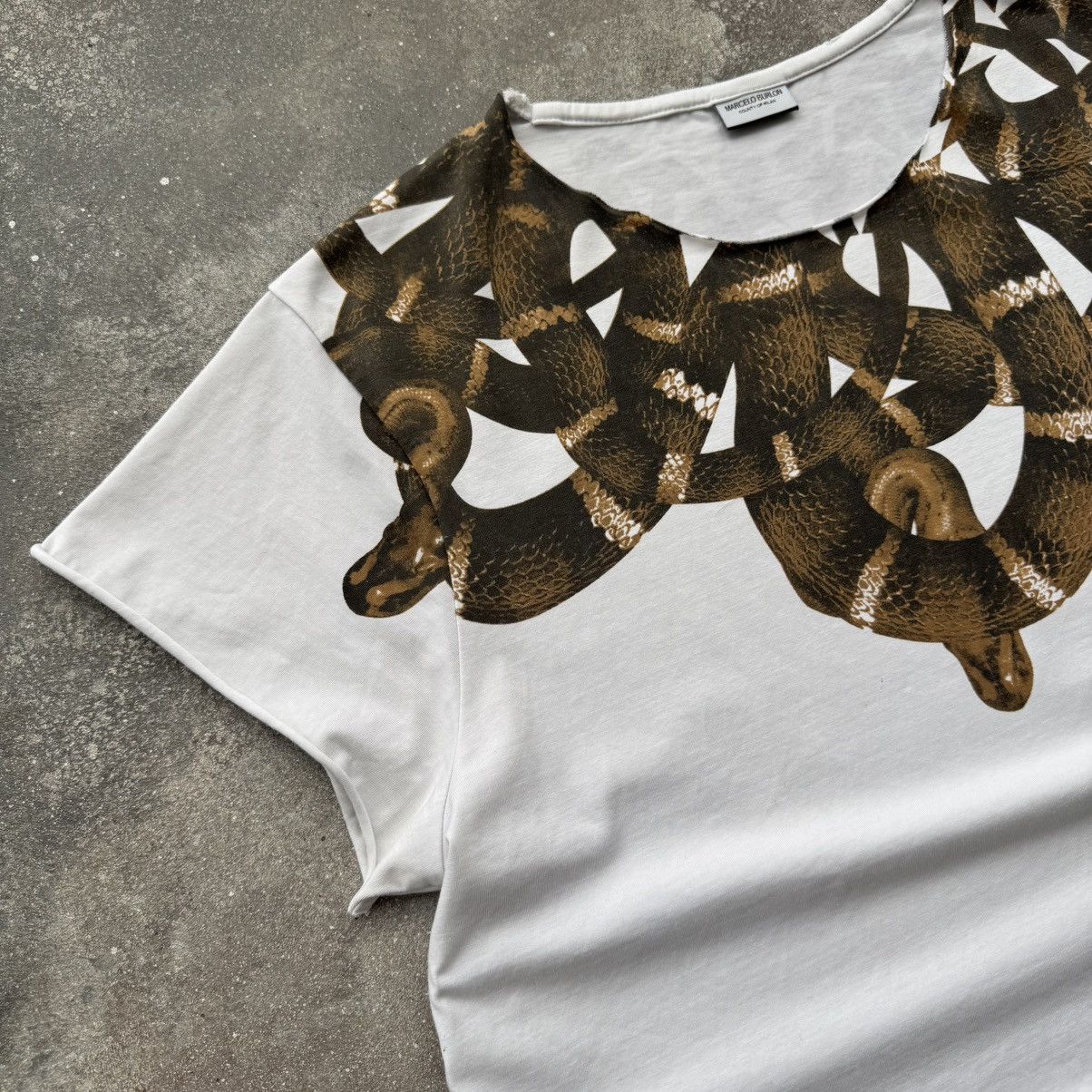 Marcelo Burlon Marcelo Burlon Snake Printed T-Shirt Size US M / EU 48-50 / 2 - 7 Thumbnail
