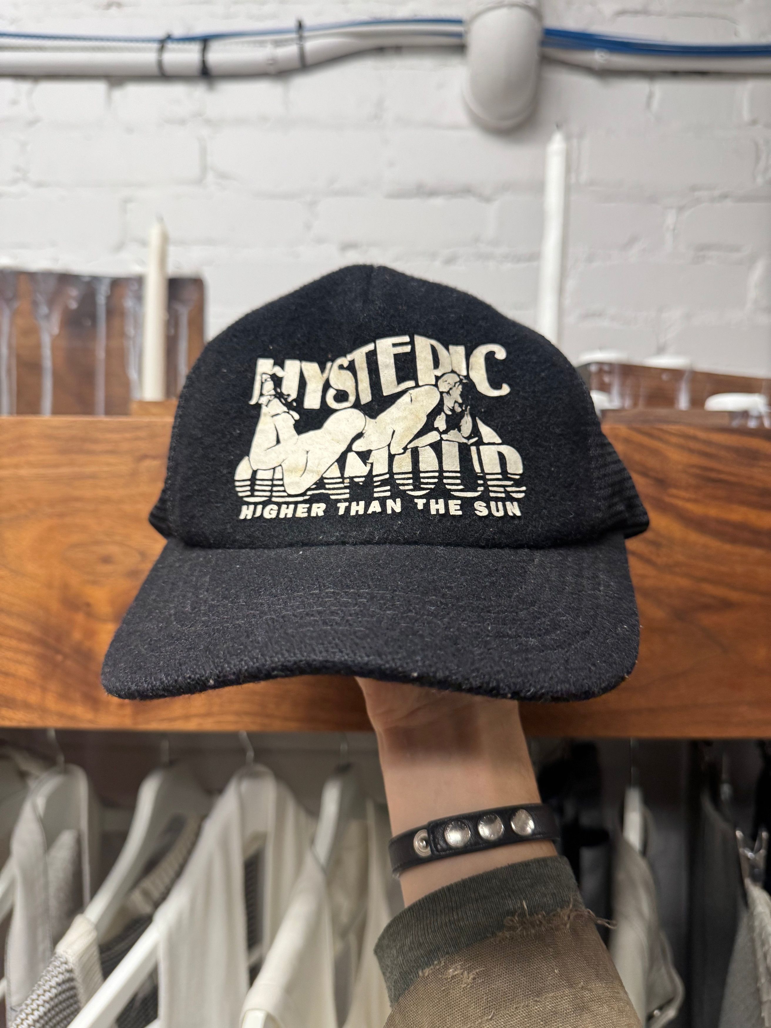 Hysteric Glamour Hysteric Glamour ‘Higher Than The Sun’ Trucker Hat Size ONE SIZE - 1 Thumbnail