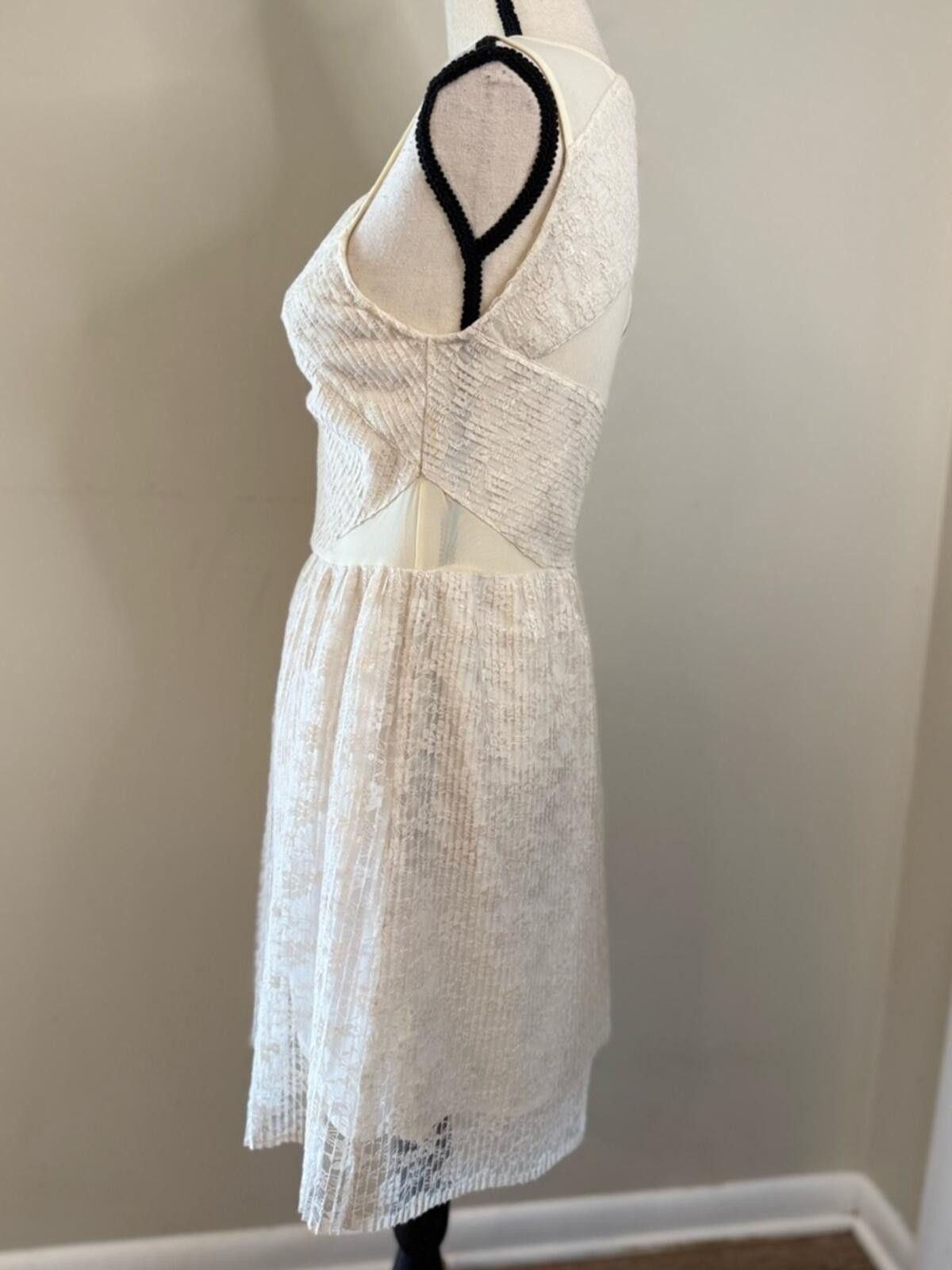 Other Pins & Needles floral lace sleeveless fit flare midi dress 4 Size S / US 4 / IT 40 - 3 Thumbnail