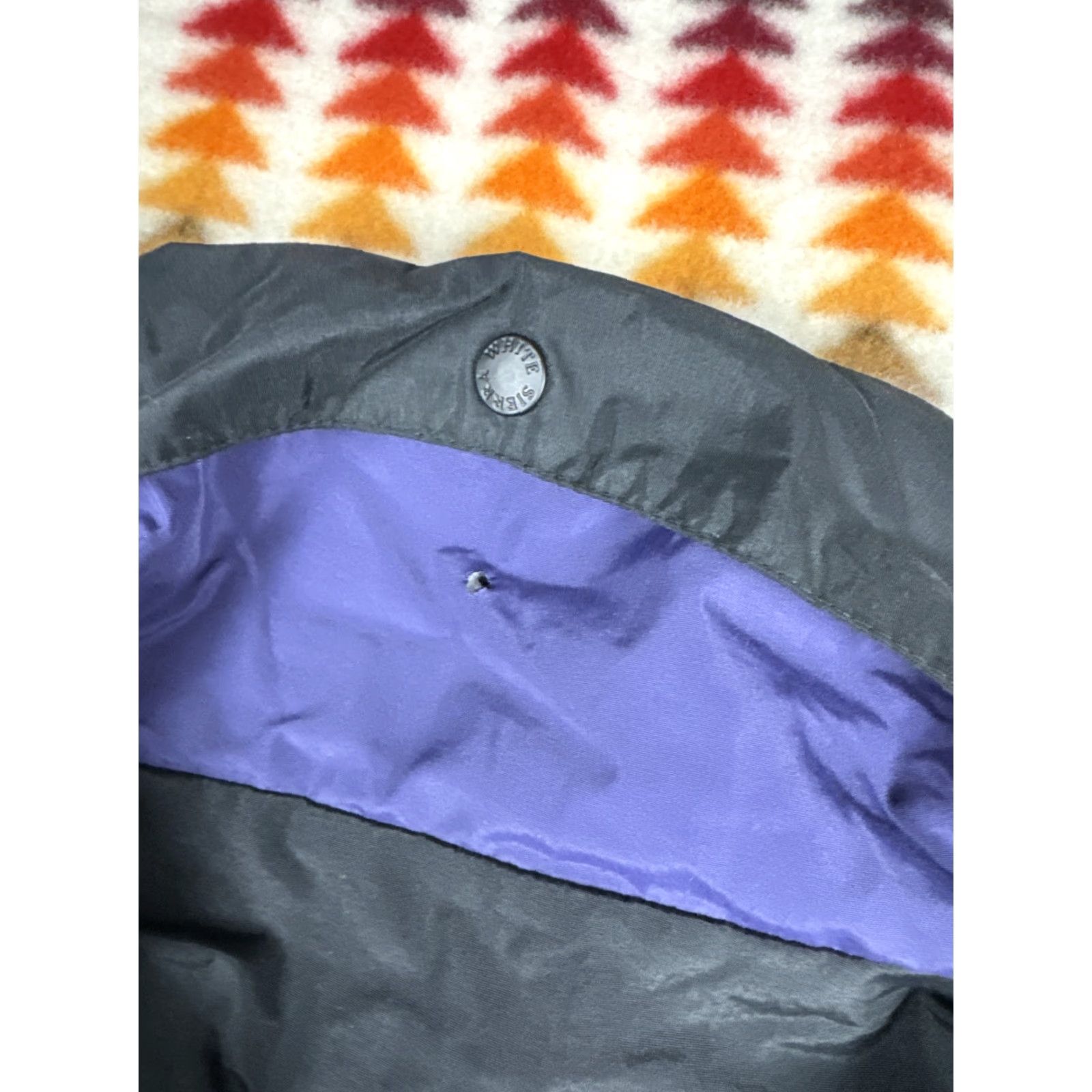Vintage VINTAGE White Sierra Windbreaker Jacket Mens L Black 90s Coat Style 90s Windbreaker Black Mens L Size US L / EU 52-54 / 3 - 7 Thumbnail