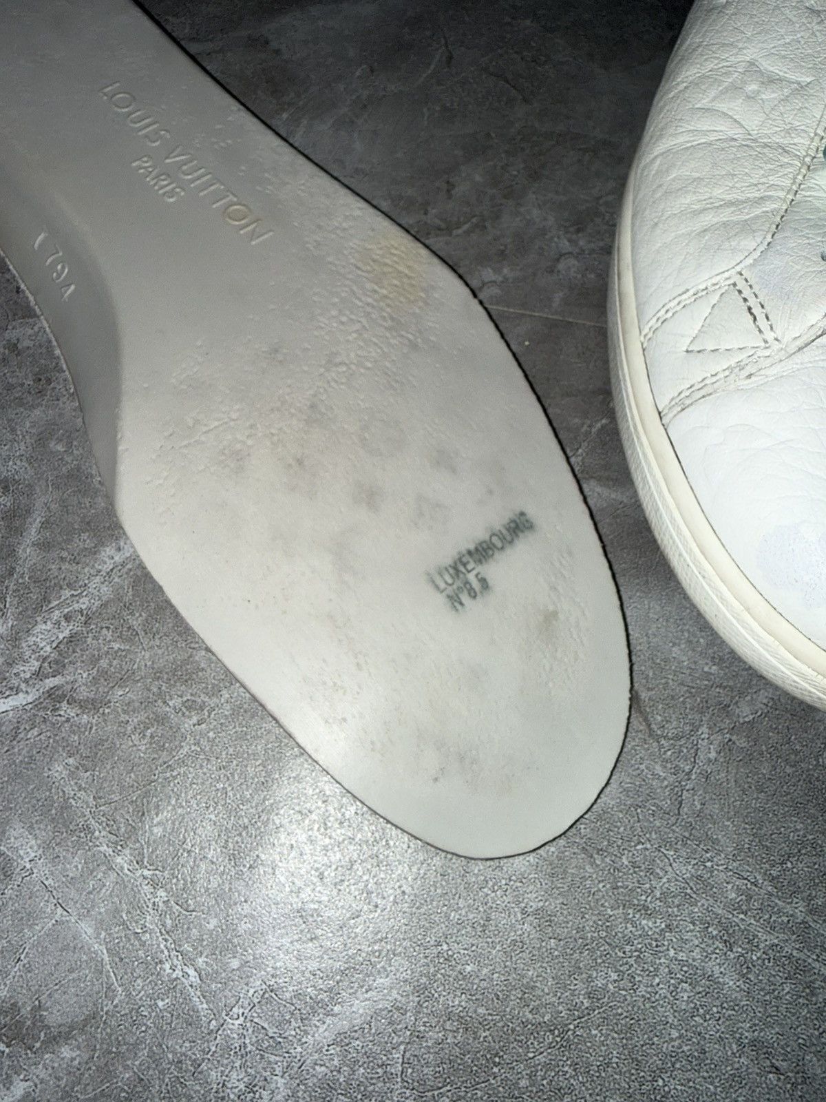 Louis Vuitton Louis Vuitton Luxembourg Monogram Sneaker Size US 8.5 / EU 41-42 - 9 Thumbnail
