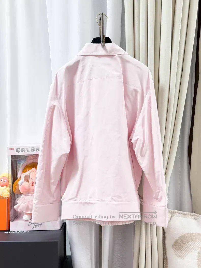 Chanel Chanel Gold buckle four-pocket long-sleeved jacket Size XS / US 0-2 / IT 36-38 - 2 Thumbnail