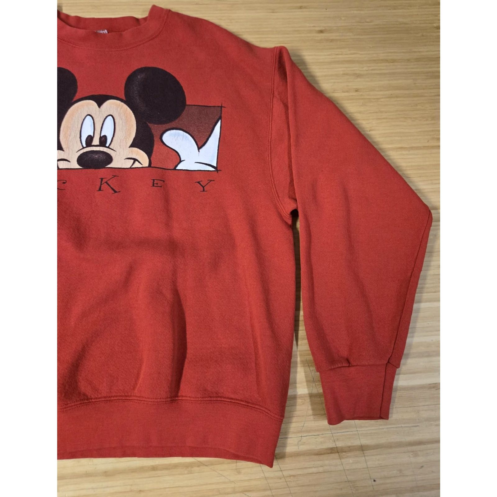 Disney VINTAGE Disney Store Sweatshirt Mens Medium Mickey Mouse Graphic Made USA 90s Size US M / EU 48-50 / 2 - 2 Thumbnail