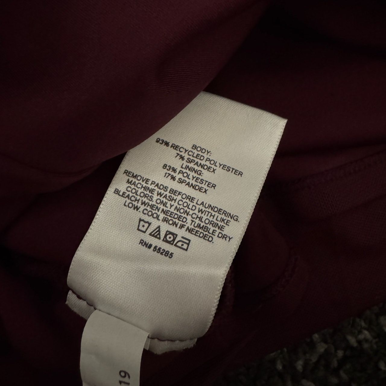 Express Express Burgundy Long Sleeve Ruched Top Size L / US 10 / IT 46 - 10 Thumbnail