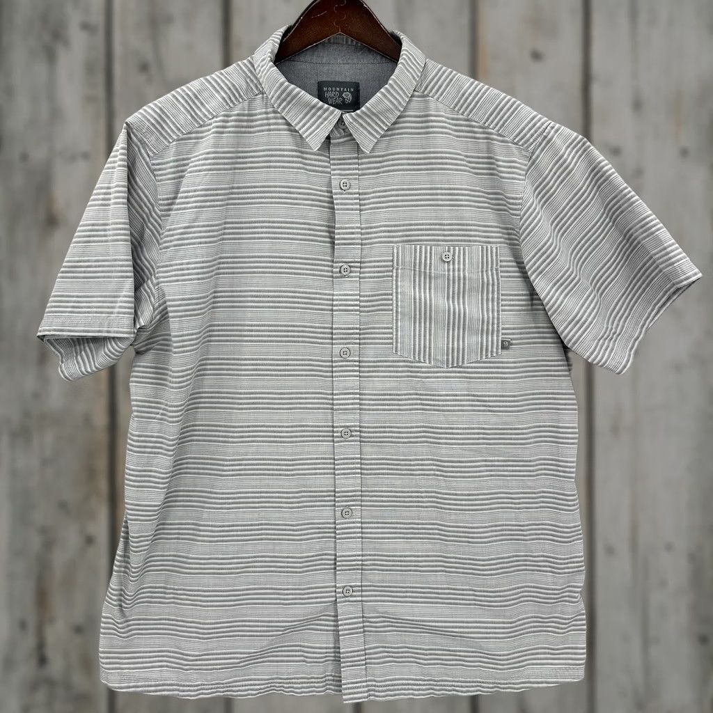 Mountain Hardwear Mountain Hardwear Shirt Mens XL Gray Button-Up Short Sleeve Striped Camp Preppy Size US XL / EU 56 / 4 - 1 Thumbnail