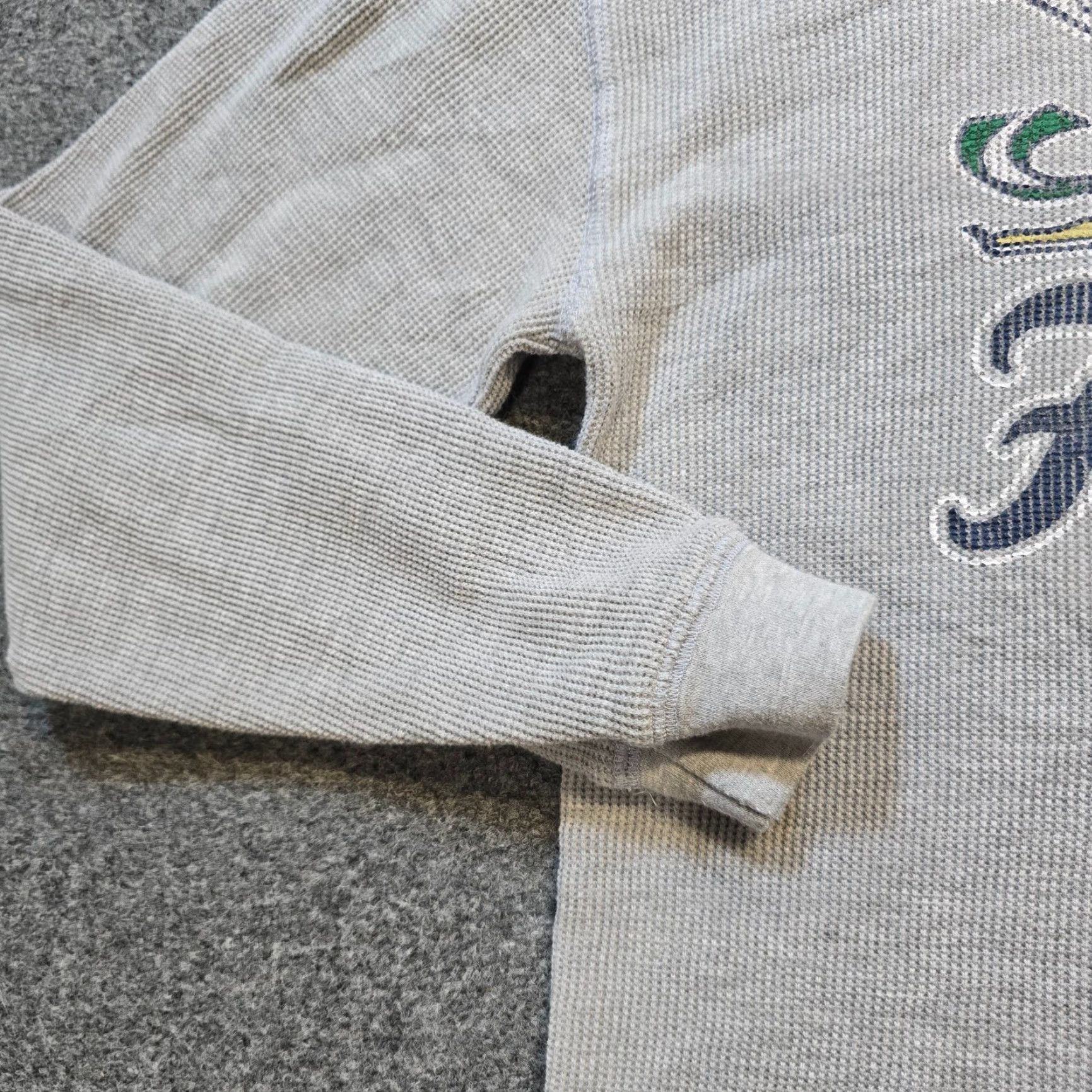 Vintage Notre Dame Shirt Mens Size Medium Gray Thermal Fighting Irish Leprechaun Casual Size US M / EU 48-50 / 2 - 4 Thumbnail