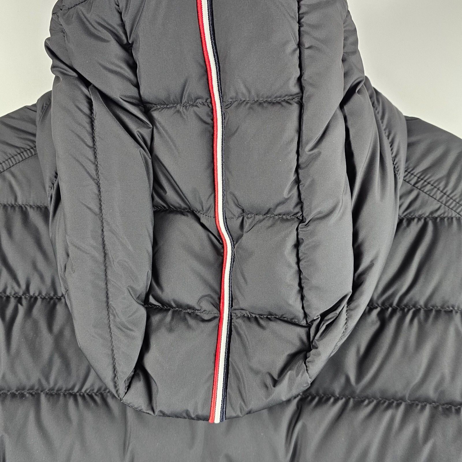 Moncler MONCLER Glarey Men's Black Down Jacket New size 2 Size US M / EU 48-50 / 2 - 9 Thumbnail