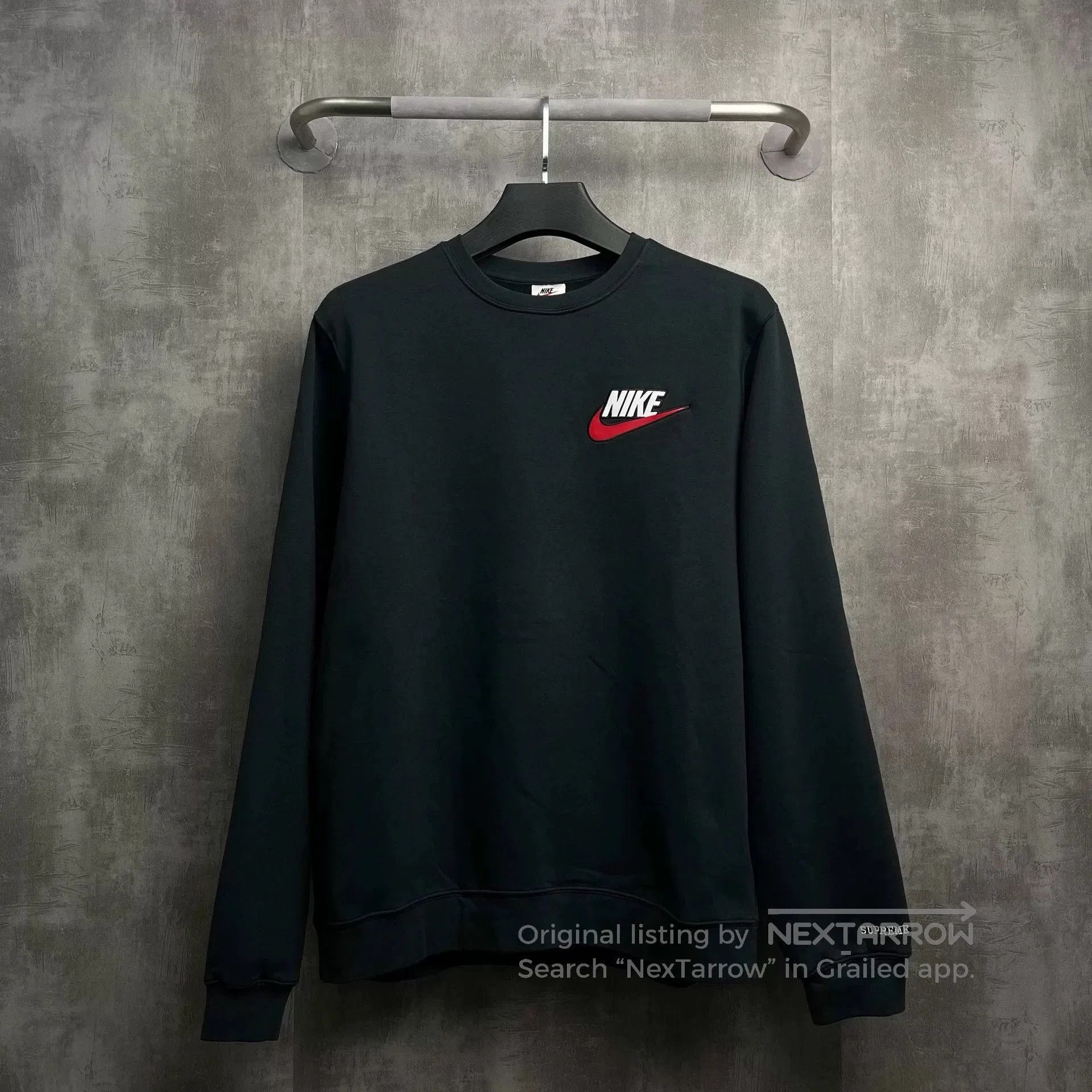 Supreme Supreme Nike Crewneck Logo Sweatshirt. Size US L / EU 52-54 / 3 - 1 Thumbnail