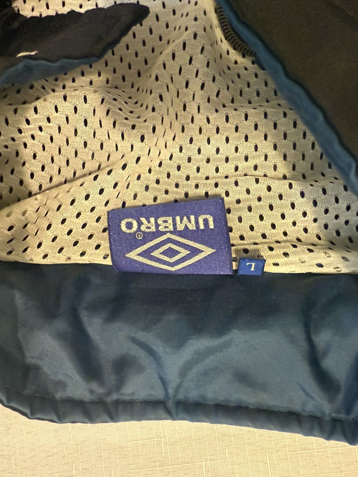 Umbro Vintage 90s Umbro Track Jacket Size US L / EU 52-54 / 3 - 4 Thumbnail
