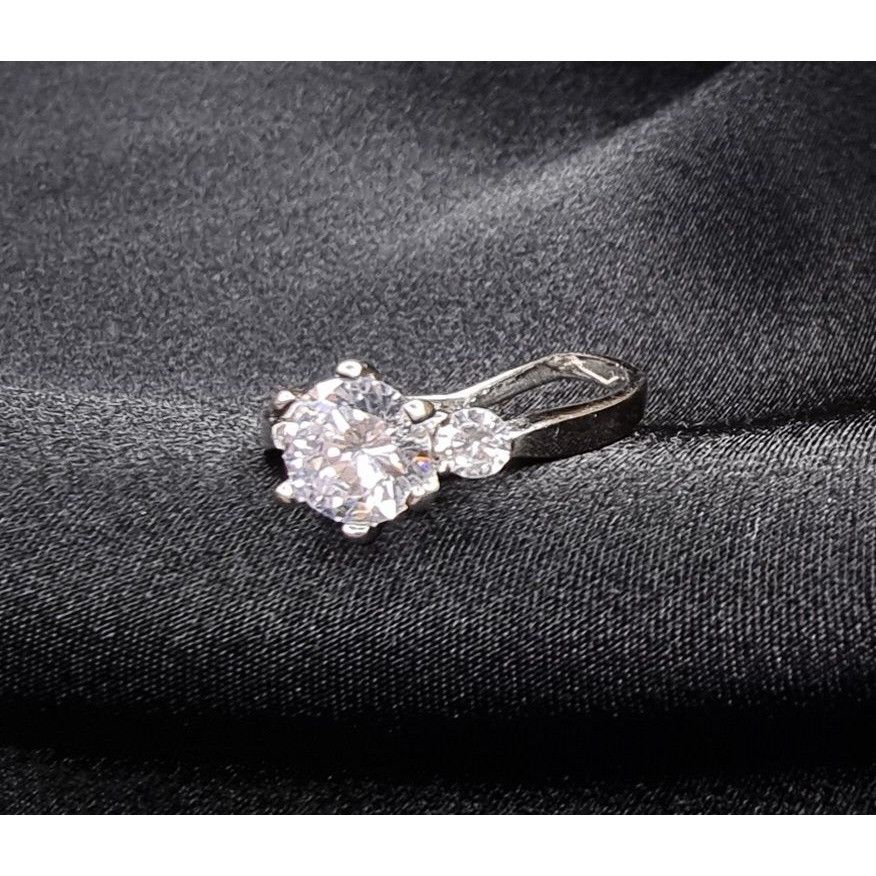 Vintage 925 Sterling Silver Ring With Trio CZ Stones Size 7.25 Size ONE SIZE - 3 Thumbnail