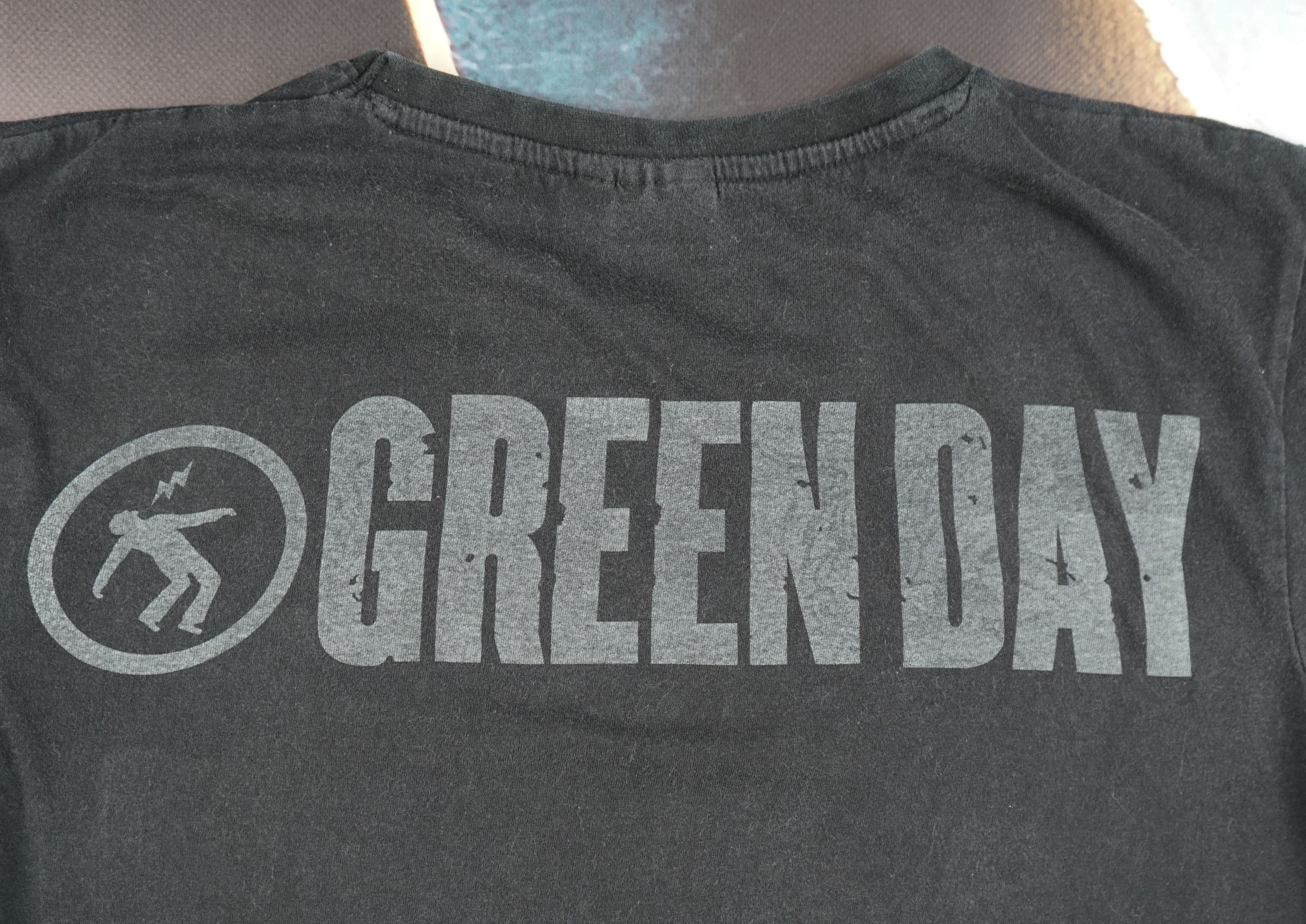 Band Tees × Vintage Vintage 2004 Green Day T-Shirt American Idiot Size US S / EU 44-46 / 1 - 6 Thumbnail