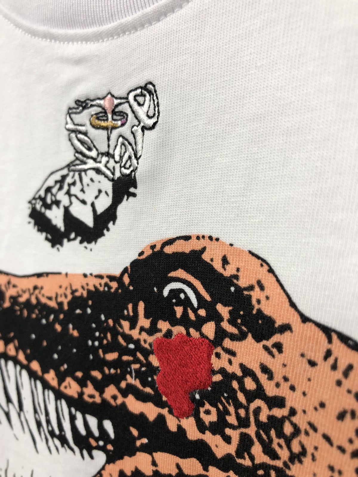 Other Very Rare Clothing Complexcon T-Rex Fit White T-Shirt Small Size US S / EU 44-46 / 1 - 10 Thumbnail