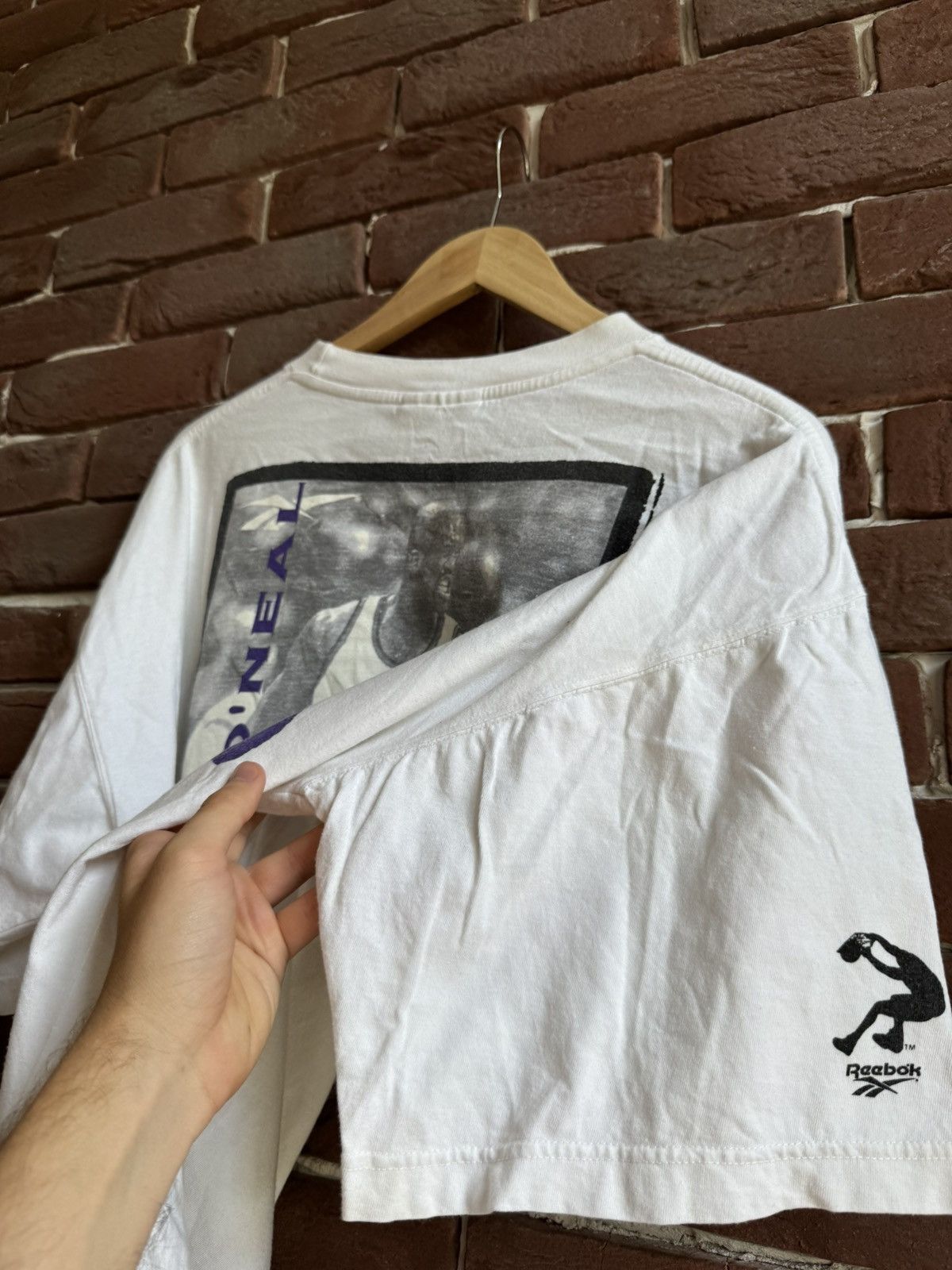 Vintage Vintage 90s Reebok SHAQ Magic player t-shirt rare hype Size US L / EU 52-54 / 3 - 8 Thumbnail