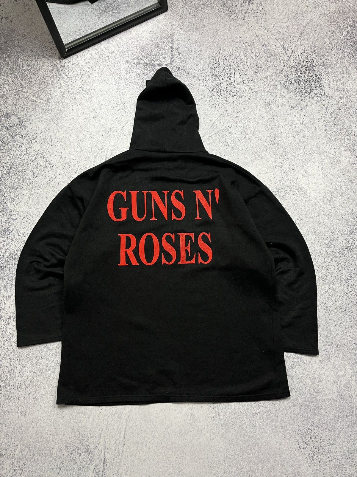 Band Tees Guns N’ Roses Crazy Big Logo Print Hoodie Rare Band Tee Y2k Size US XL / EU 56 / 4 - 10 Thumbnail