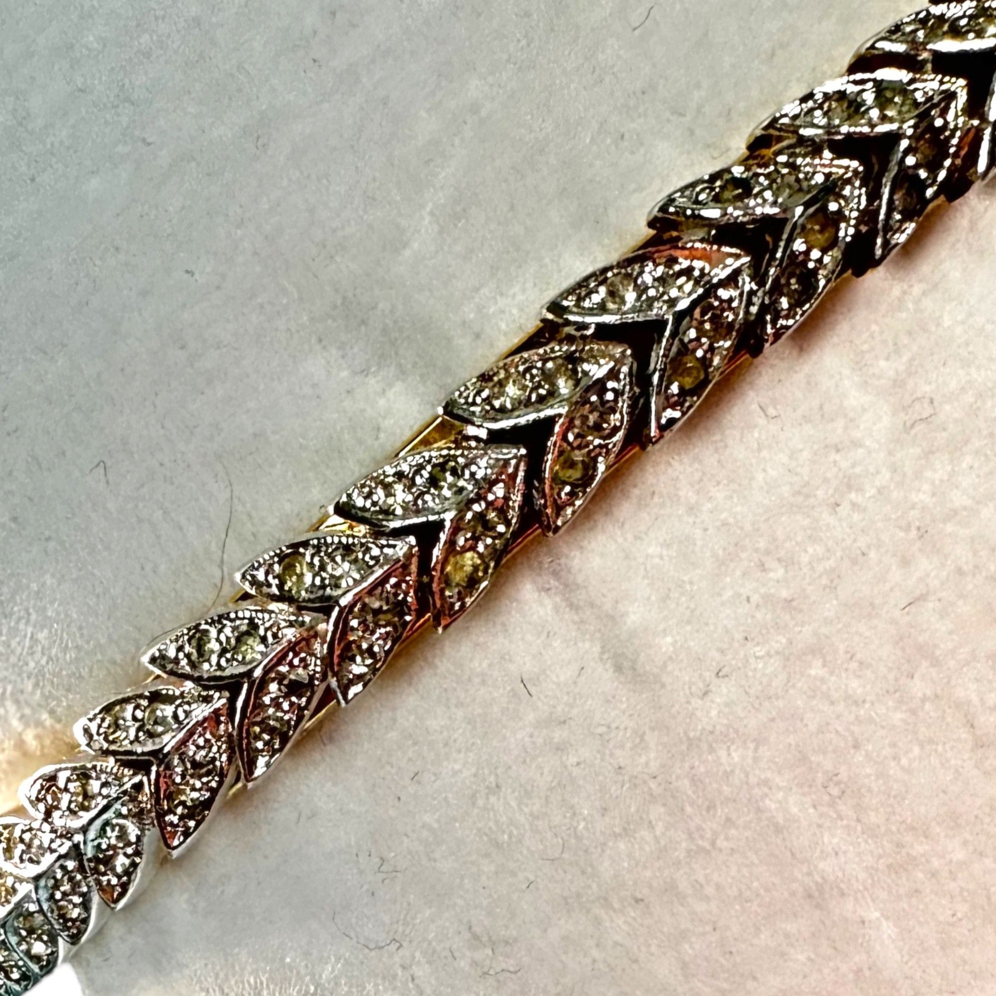 Vintage Elegant Cubic Zirconia Leaf Design Golden Bangle Bracelet Size ONE SIZE - 11 Thumbnail