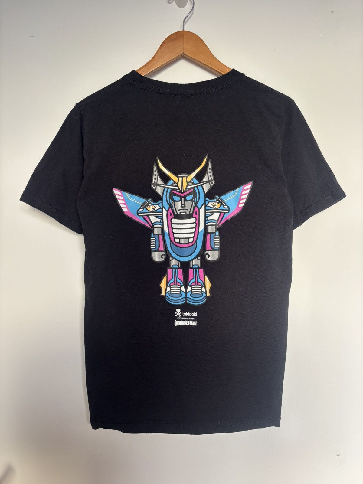 tokidoki Tokidoki x SneakerFever Gundam Robot Tee Black S Archive Size US S / EU 44-46 / 1 - 1 Thumbnail