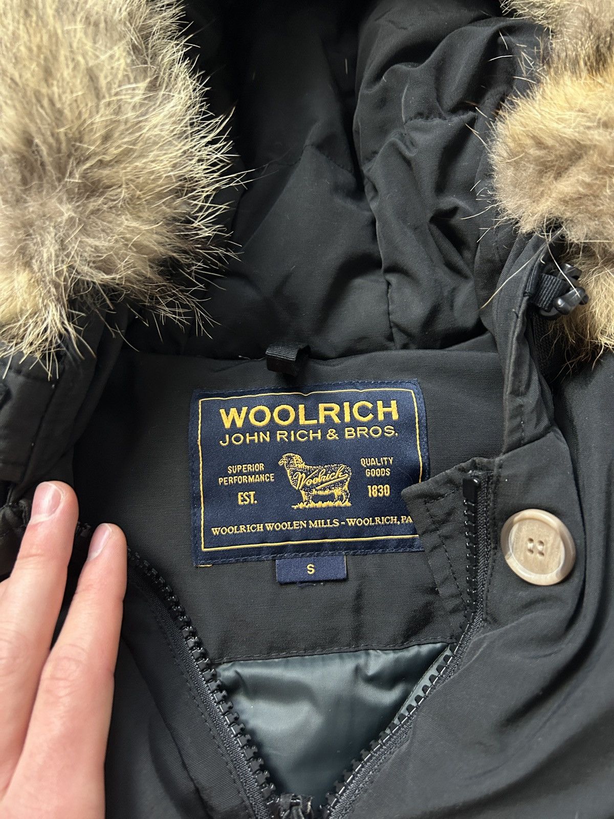 Woolrich Woolen Mills 💥Vintage Woolrich Black Down Jacket Mohair Faux Fur 00s Og💥 Size S / US 4 / IT 40 - 7 Thumbnail