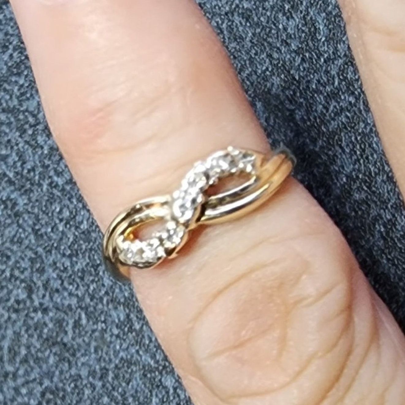 Vintage 14K Yellow Gold Infinity Symbol Diamond Accent Pinky Ring Size ONE SIZE - 1 Thumbnail