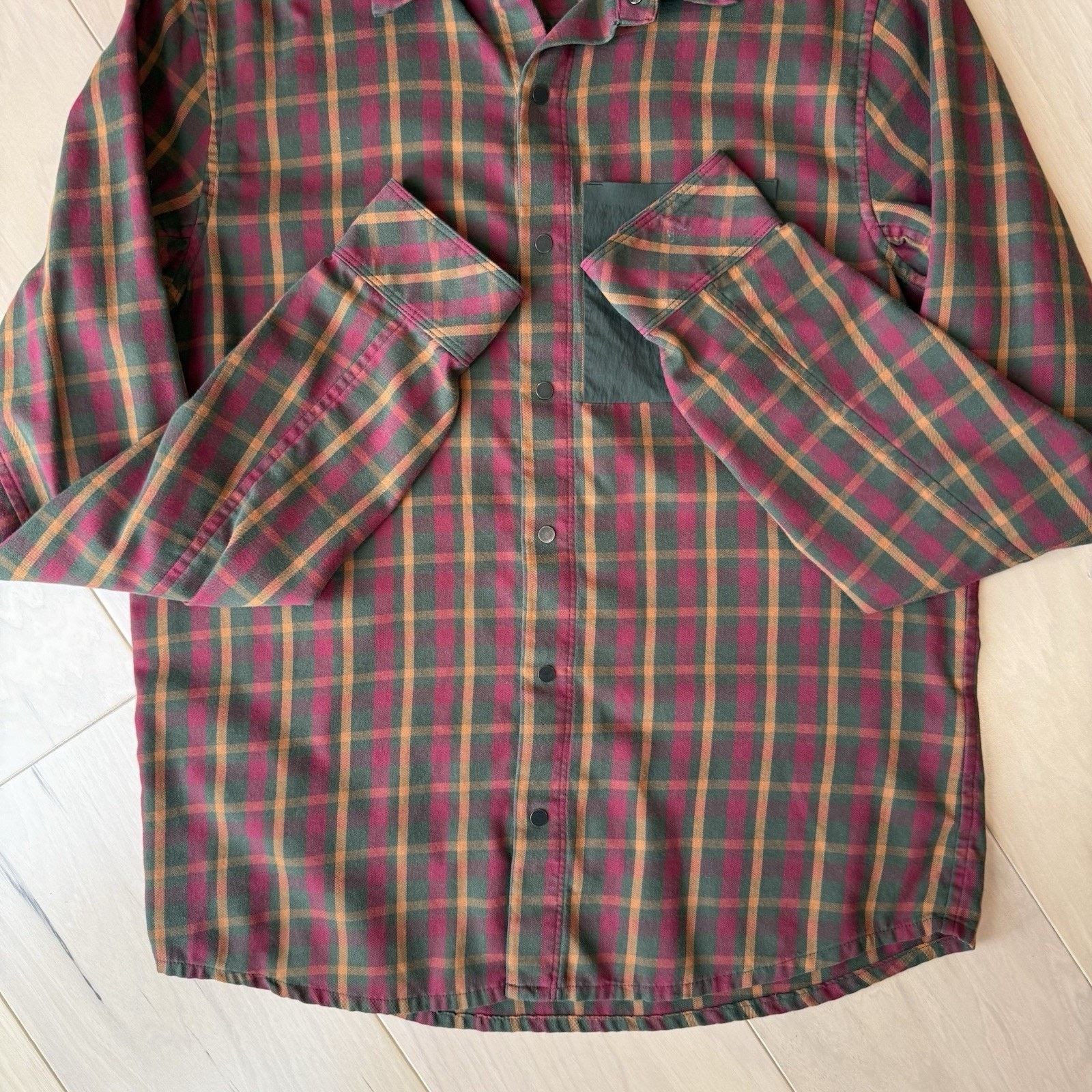 Arc'teryx Arc'teryx Bernal Shirt S Plaid Long Sleeve Snap Button Up Size US S / EU 44-46 / 1 - 5 Thumbnail