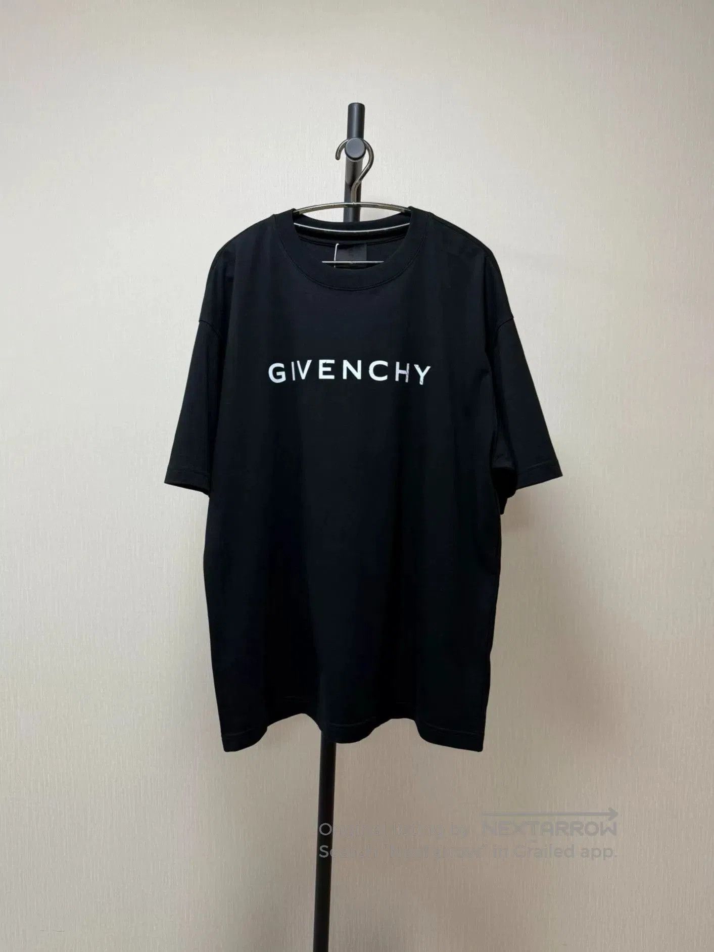 Givenchy Givenchy New Black T-shirt Only One. Size US L / EU 52-54 / 3 - 8 Thumbnail