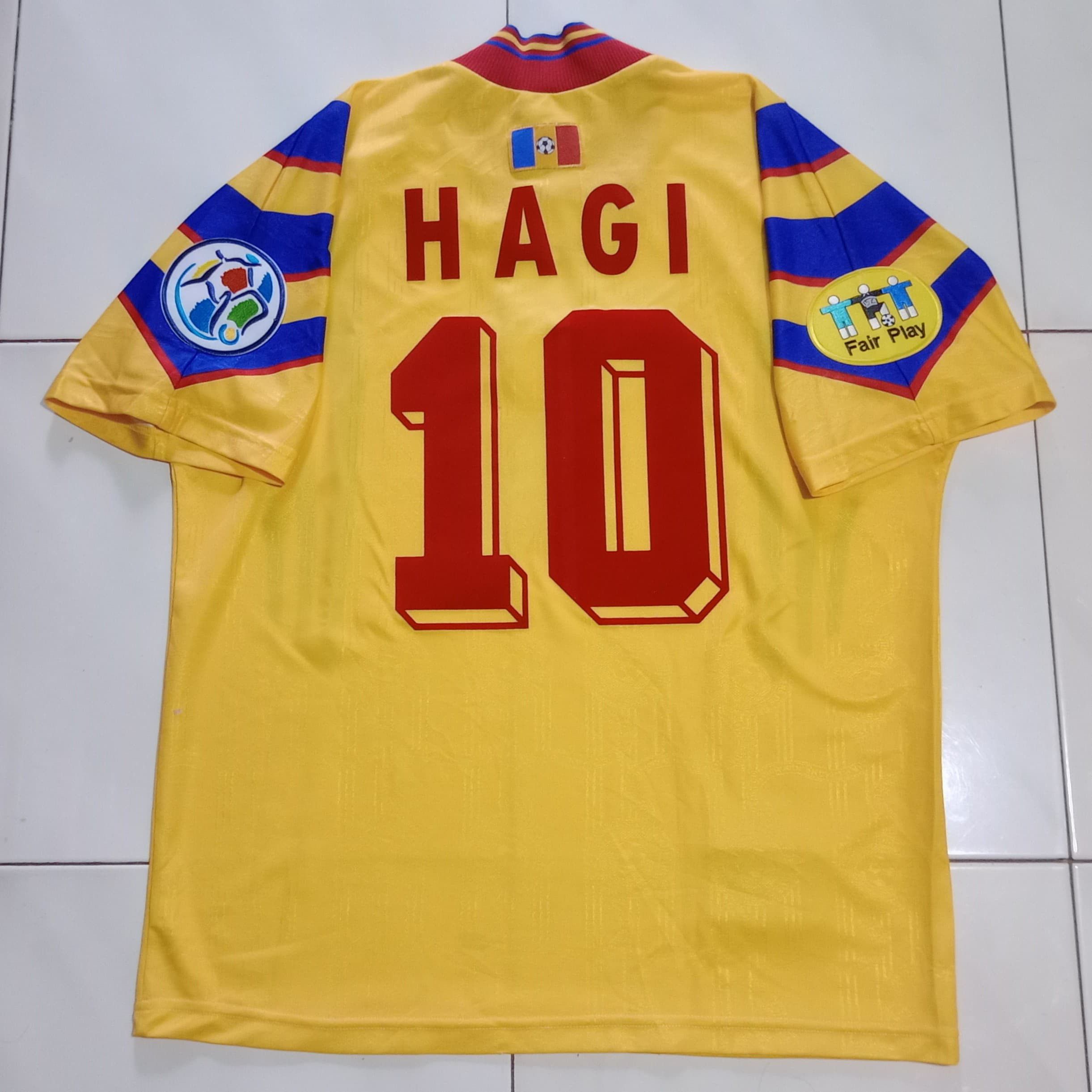 Vintage Rumania euro 1996 home Hagi Jersey football shirt Size US L / EU 52-54 / 3 - 2 Thumbnail
