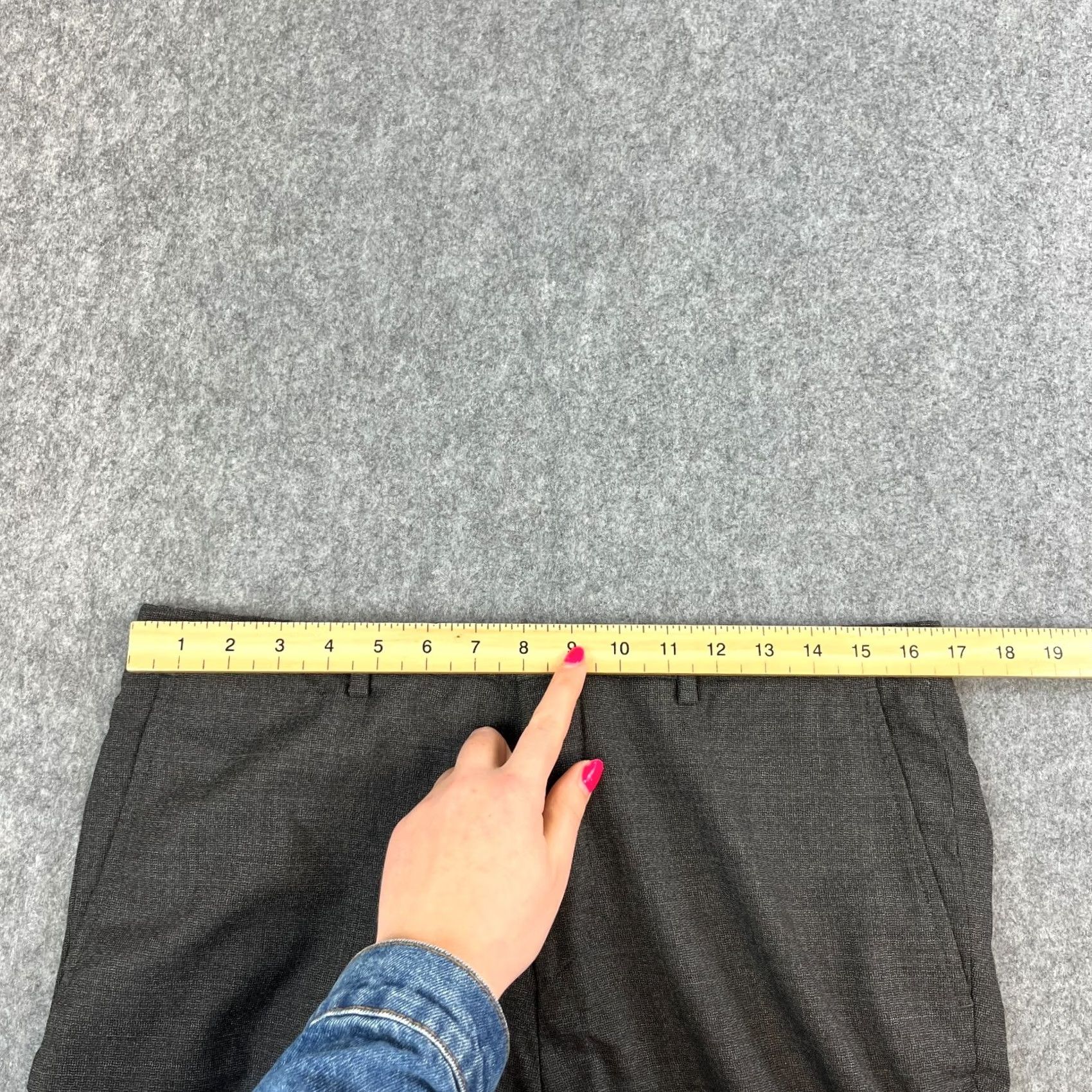 Hugo Boss Hugo Boss Mens Dress Pants Chino Trousers Slim Tapered Fit 34 Grey Wool Toughened Canvas Trousers 34 Mens Dress Pants Slim Tapered Grey Wool Size US 34 / EU 50 - 6 Thumbnail