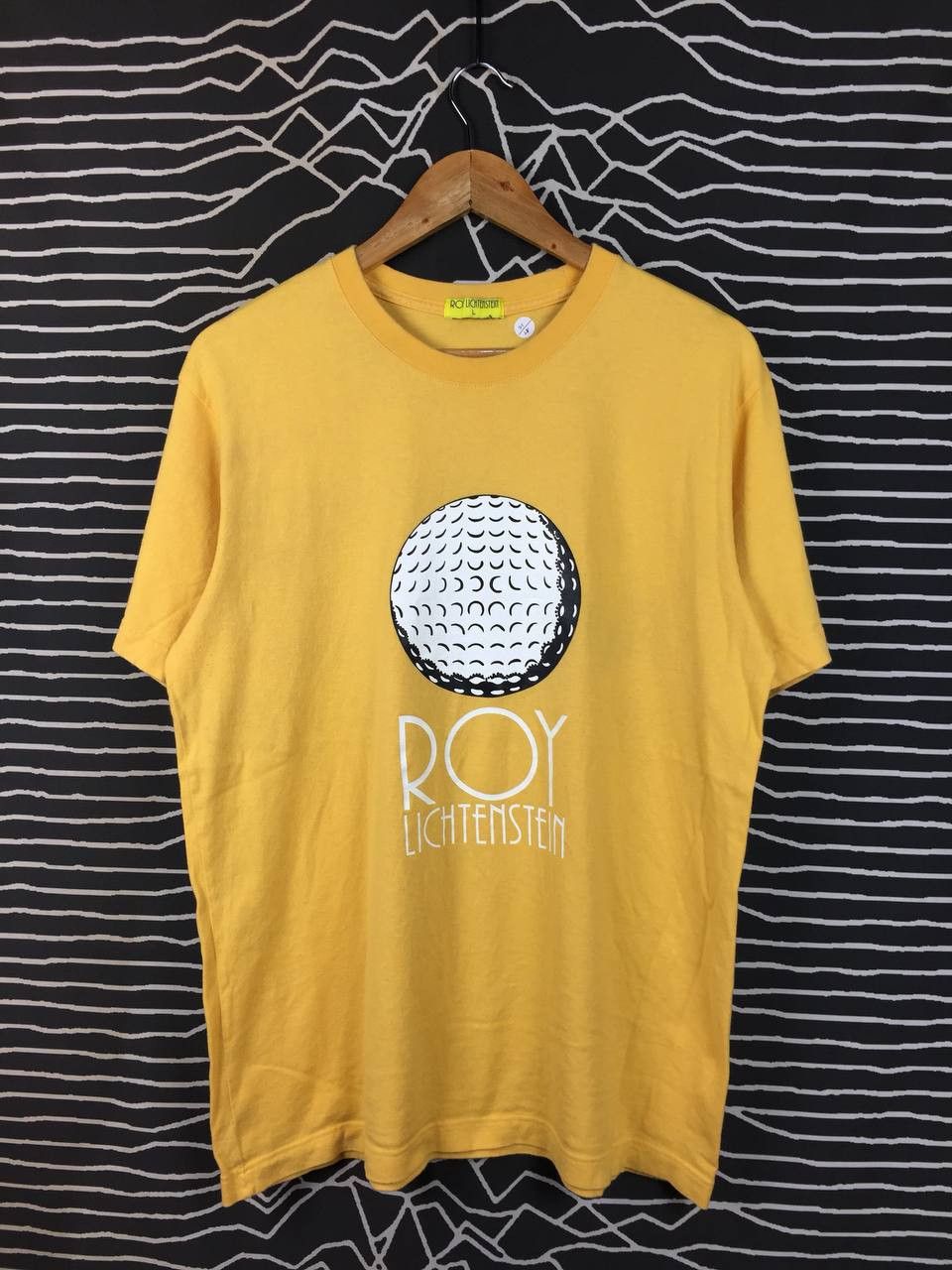 Uniqlo Uniqlo X Roy Lichtenstein Golf Ball Pop Art Tee Size L Size US L / EU 52-54 / 3 - 1 Thumbnail