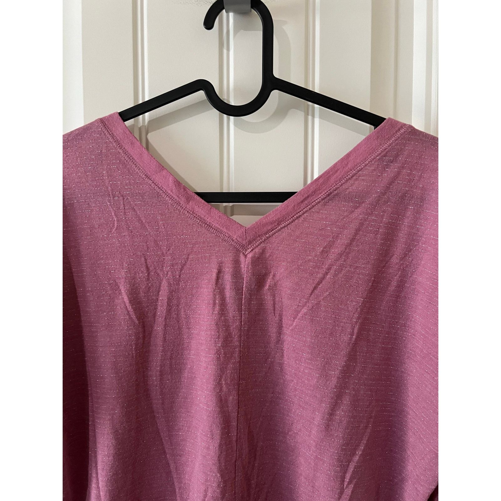 American Eagle Outfitters Light Thin Shirt Pink XS V-Neck silver trim Striped Size XS / US 0-2 / IT 36-38 - 7 Thumbnail