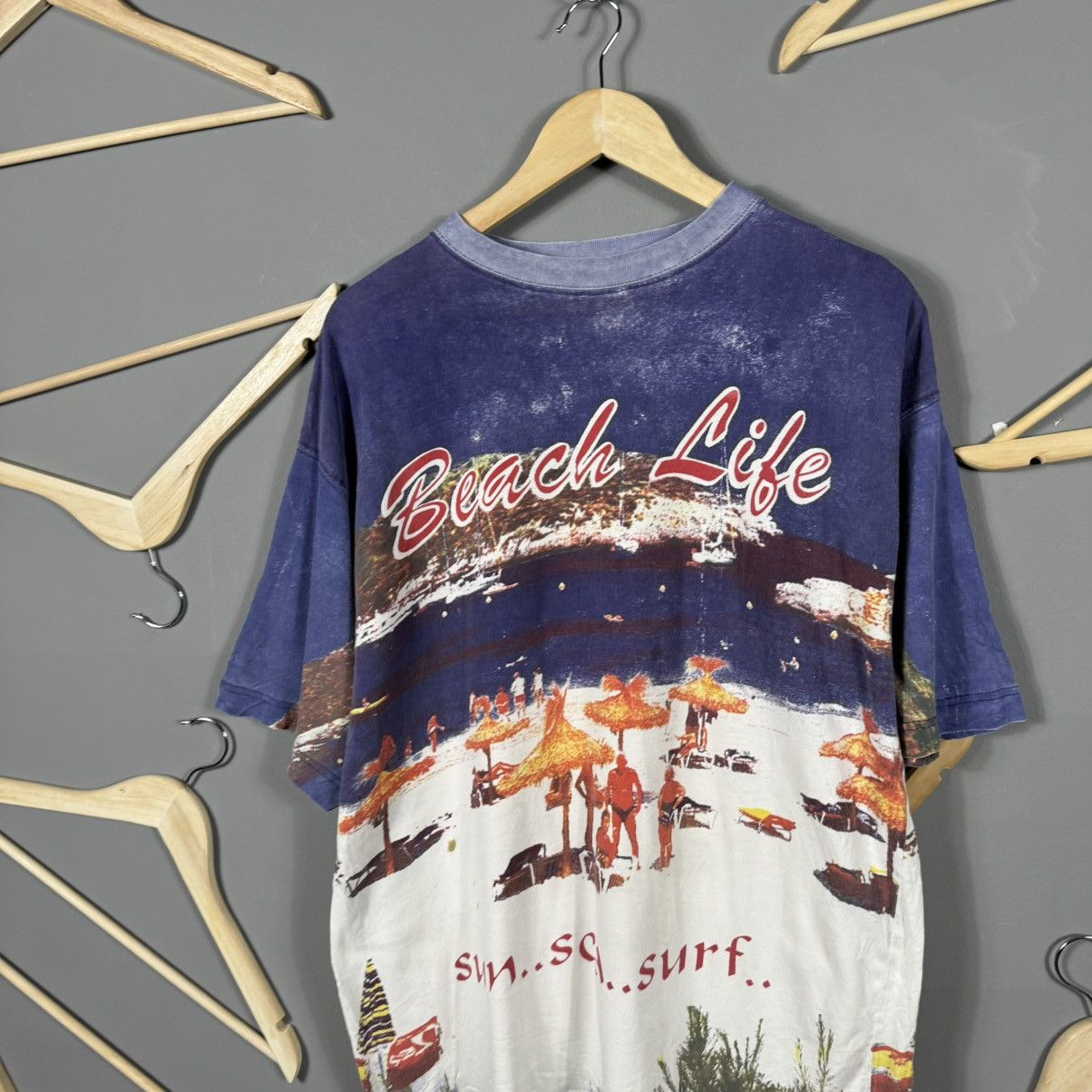 Vintage Vintage Beach Life AOP Sun Sea Surf T-shirt Size US XL / EU 56 / 4 - 3 Thumbnail