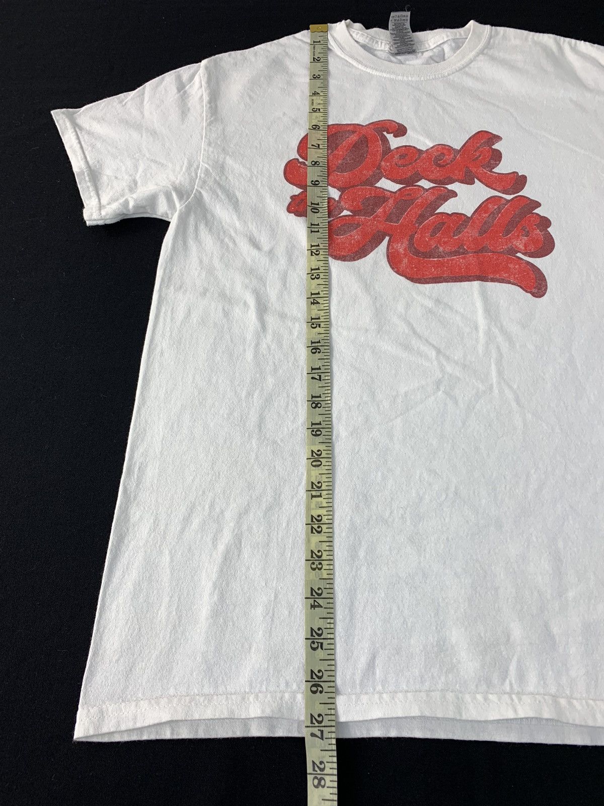 Gildan Decks The Halls American Movie Graffiti Style Printed Tee Size US M / EU 48-50 / 2 - 9 Thumbnail