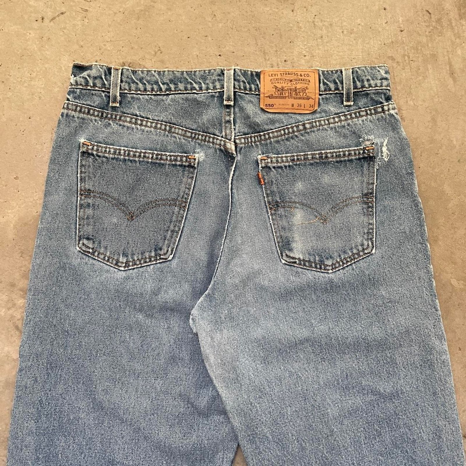 Levi's Vintage Levi’s 550 Medium Washed Jeans Size US 36 / EU 52 - 4 Thumbnail