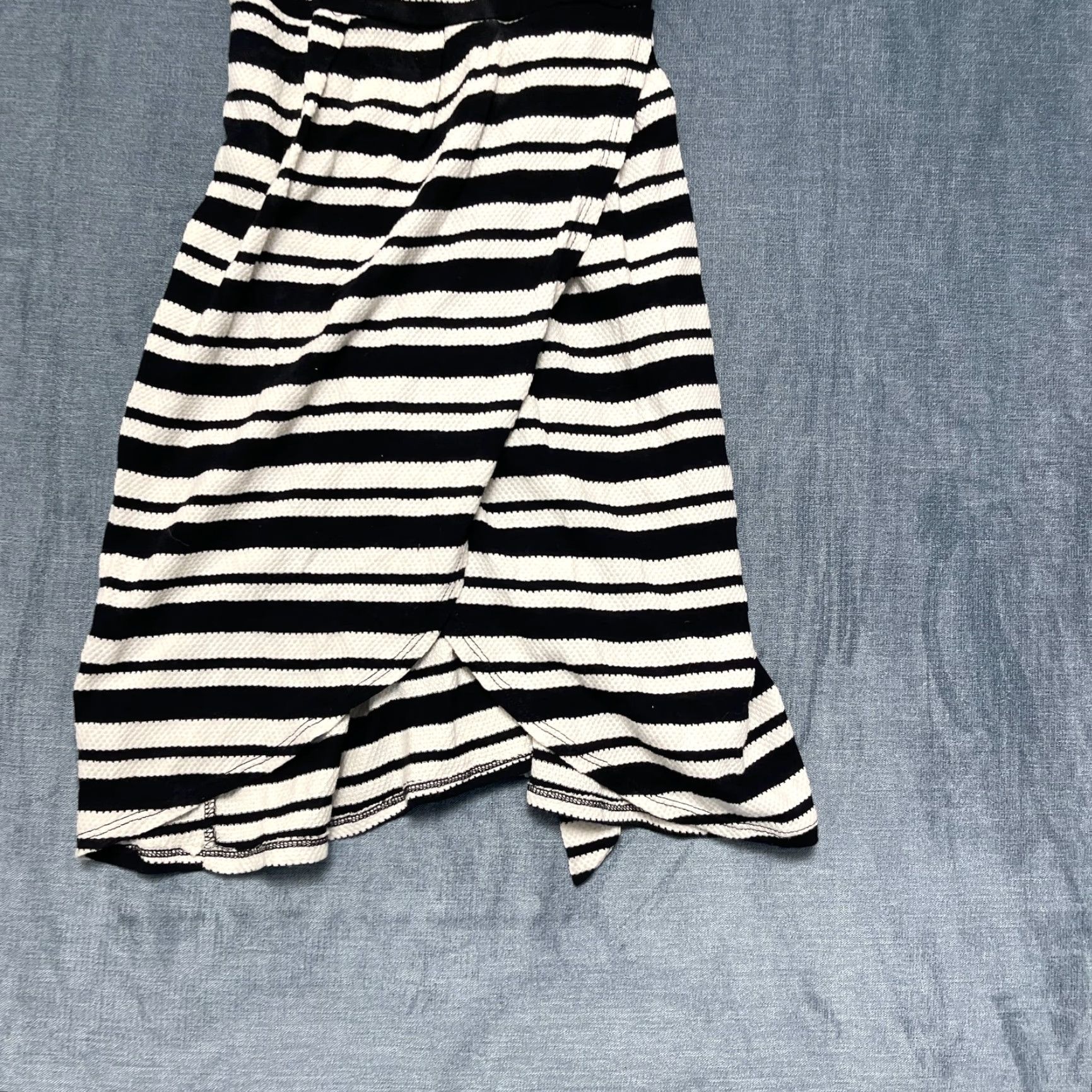 Vintage Universal Threads Dress Womens Small White Black Striped Cotton Sleeveless Wrap Square Neck Strappy Sleeve Casual Party/Cocktail Size S / US 4 / IT 40 - 2 Thumbnail