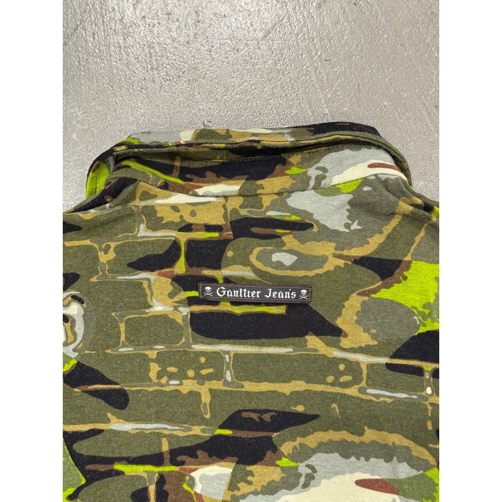 Jean Paul Gaultier F/W1997 Jean Paul Gaultier “fight racism” shirt Size US S / EU 44-46 / 1 - 6 Thumbnail