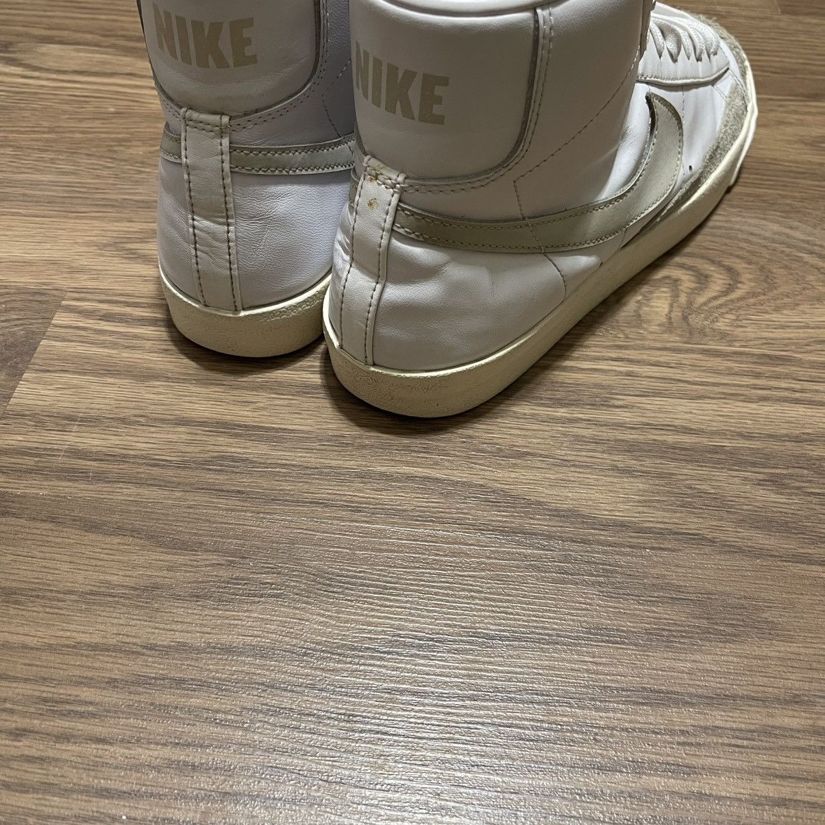 Nike NIKE BLAZER MID '77 VINTAGE Size US 10.5 / EU 43-44 - 7 Thumbnail