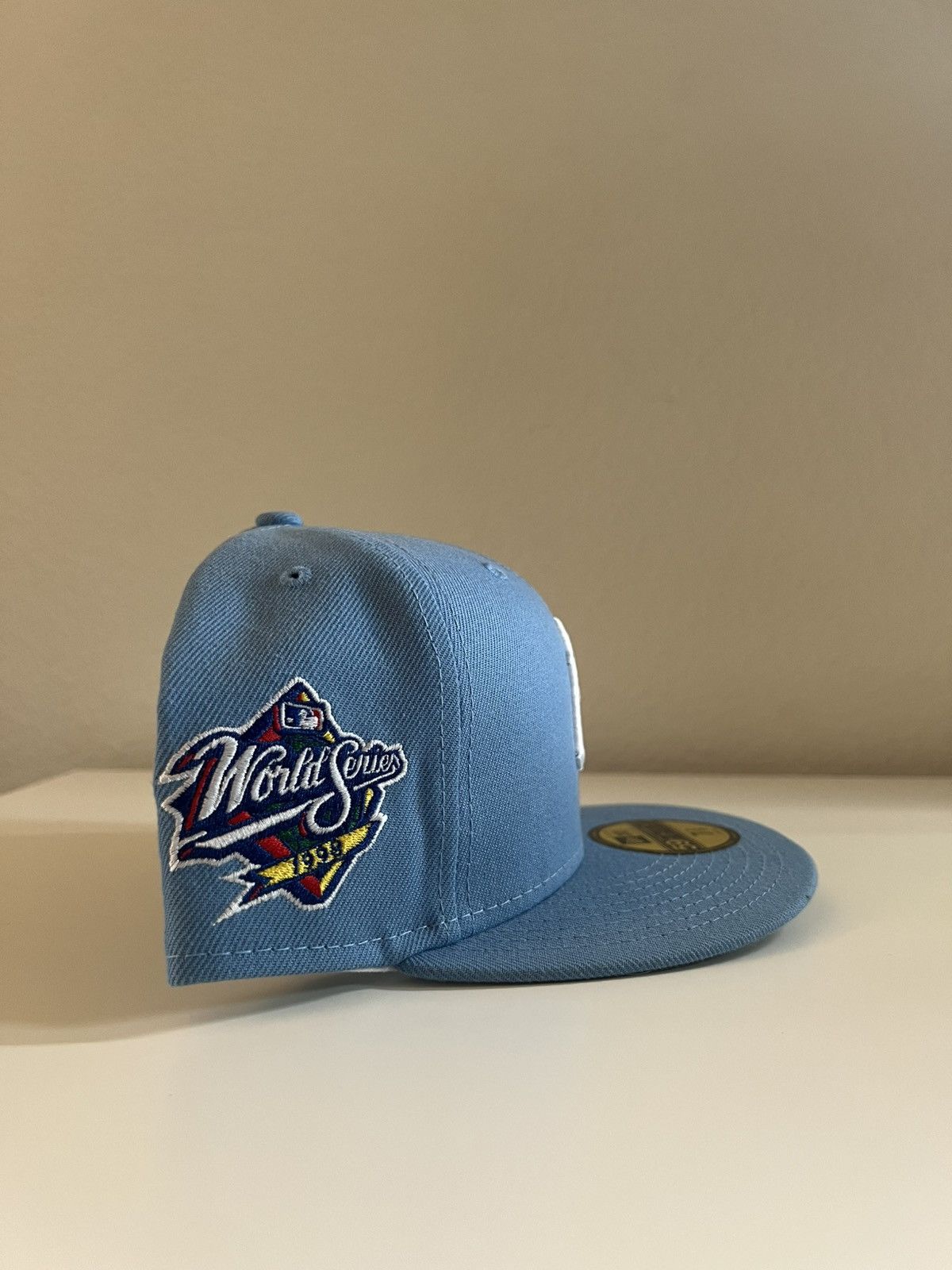 New Era 1998 New York Yankees World Series Patch Gray Brim Sz 7 3/8 Size ONE SIZE - 2 Thumbnail
