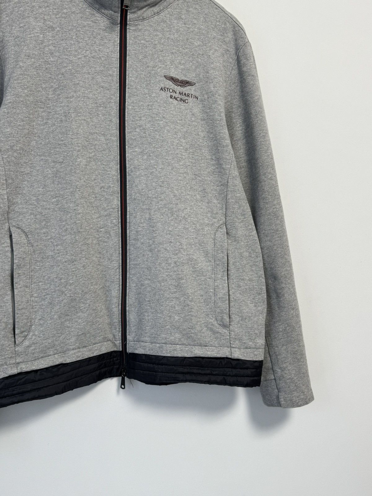 Other HACKETT MEN ASTON MARTIN AMR TRAVEL HOODY/HOODIE GREY Size US L / EU 52-54 / 3 - 3 Thumbnail