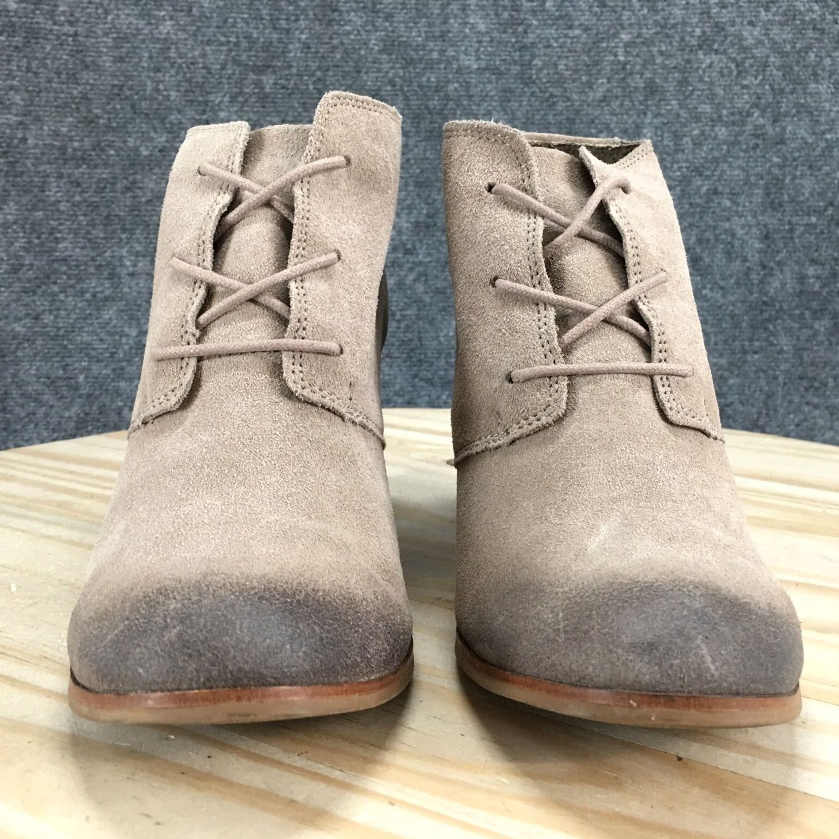 Toms TOMS Boots Womens 9.5 Ankle Bootie Beige Almond Toe Lace Up Block Heel Casual Shoes Size US 10 / IT 40 - 7 Thumbnail