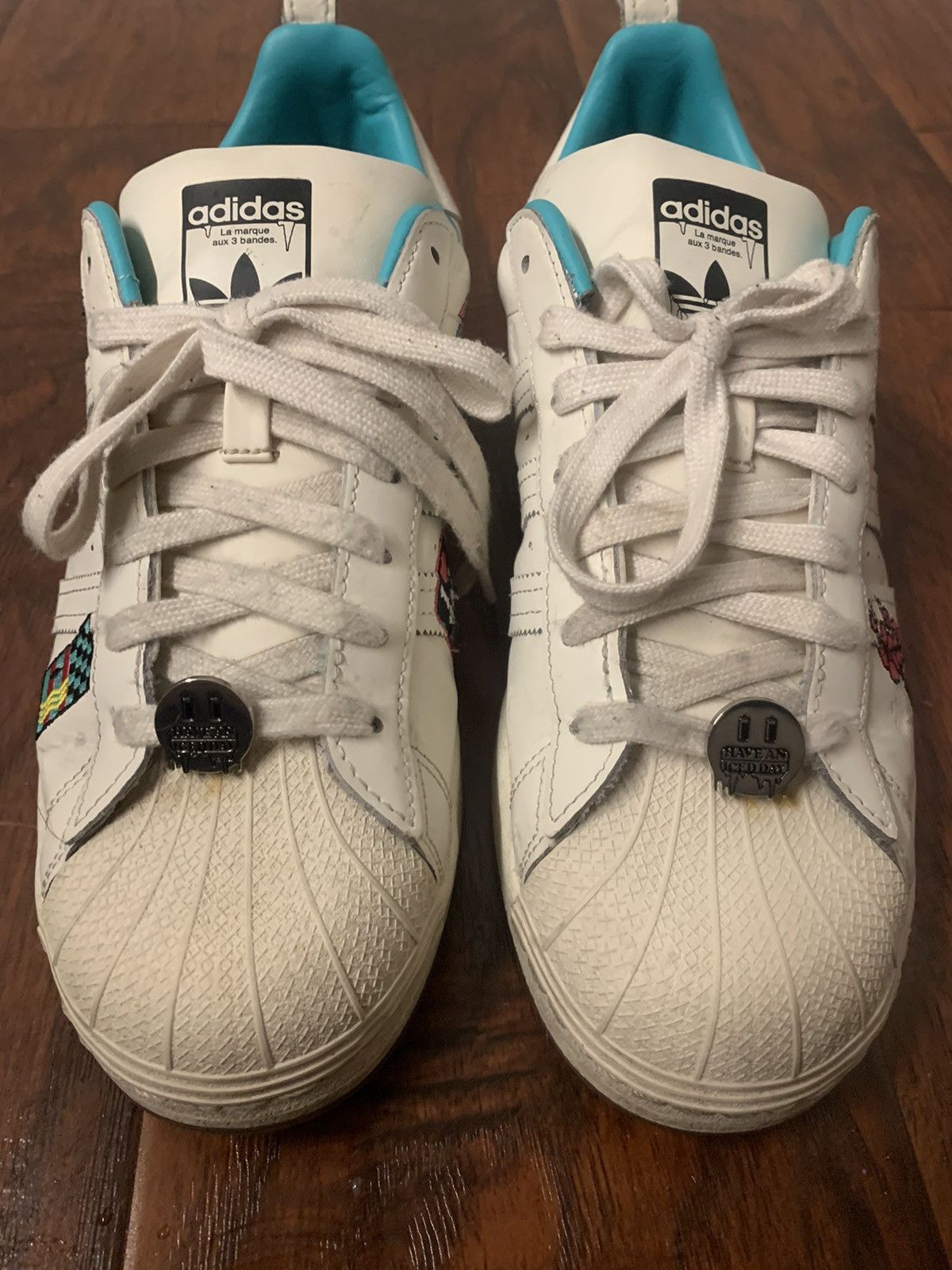 Adidas Arizona green tea Adidas superstars Size US 10 / EU 43 - 6 Thumbnail