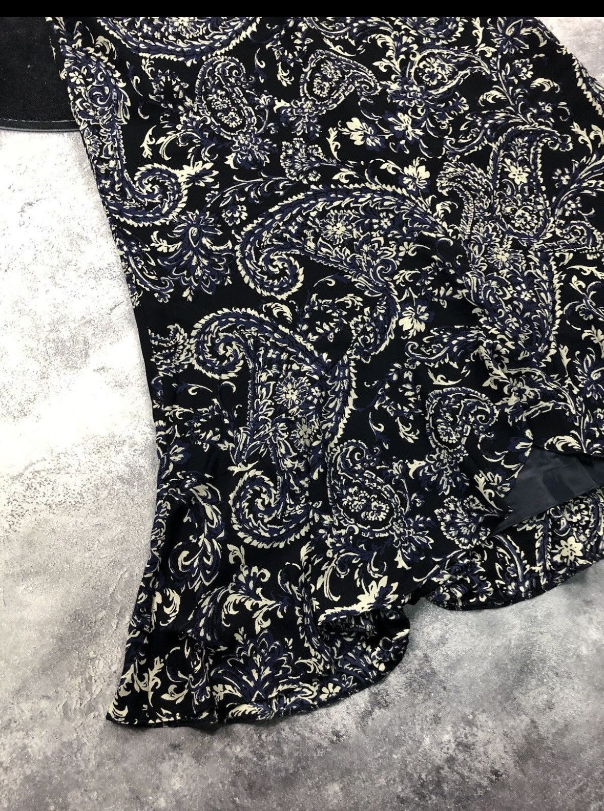 Laura Ashley LAURA ASHLEY Vintage Polyester LongSkirt Streetwear Monogram Size 36" / US 14 / IT 50 - 5 Thumbnail