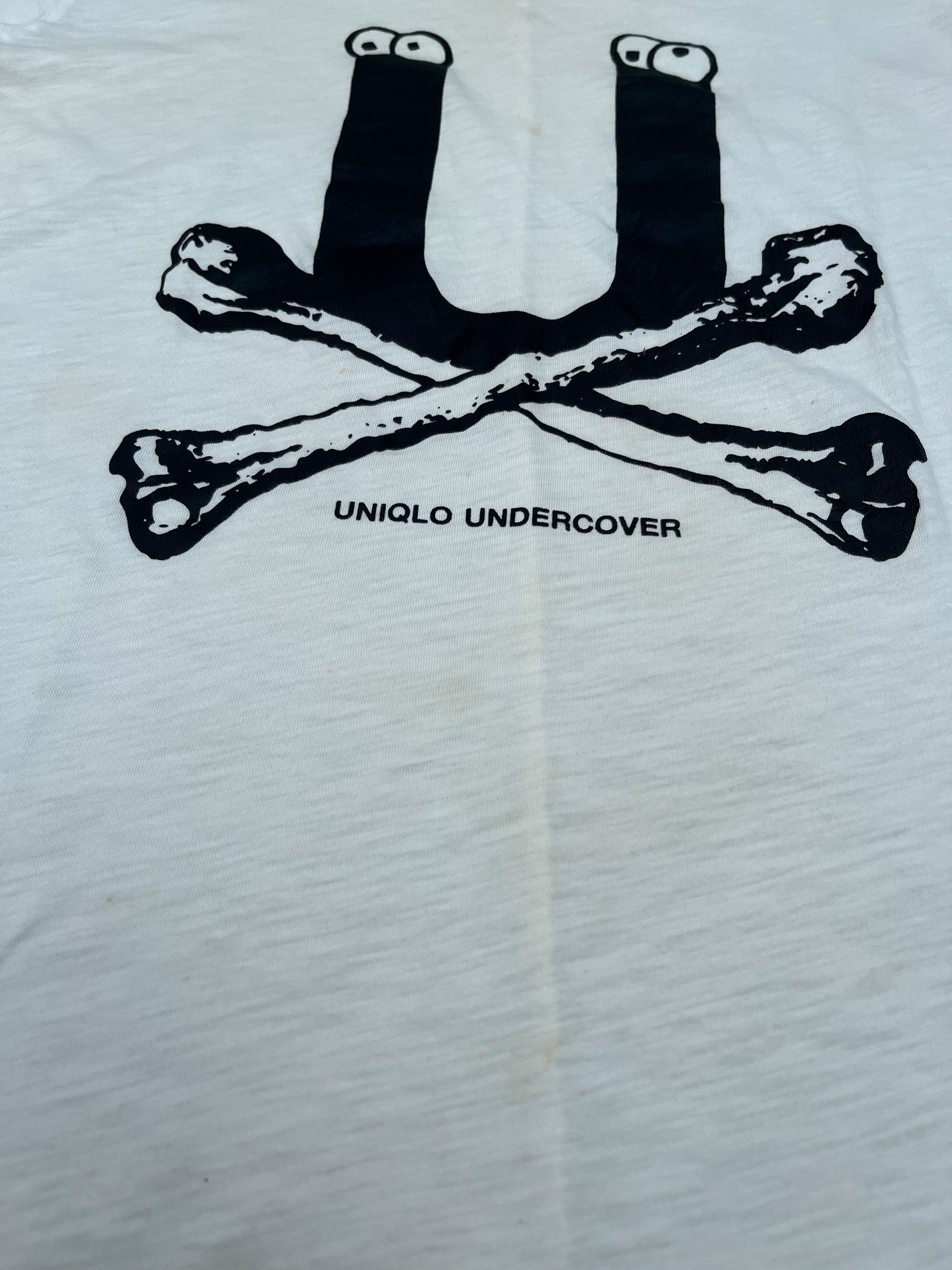 Undercover × Uniqlo Undercover X Uniqlo Crossbone Tshirt Size US L / EU 52-54 / 3 - 3 Thumbnail