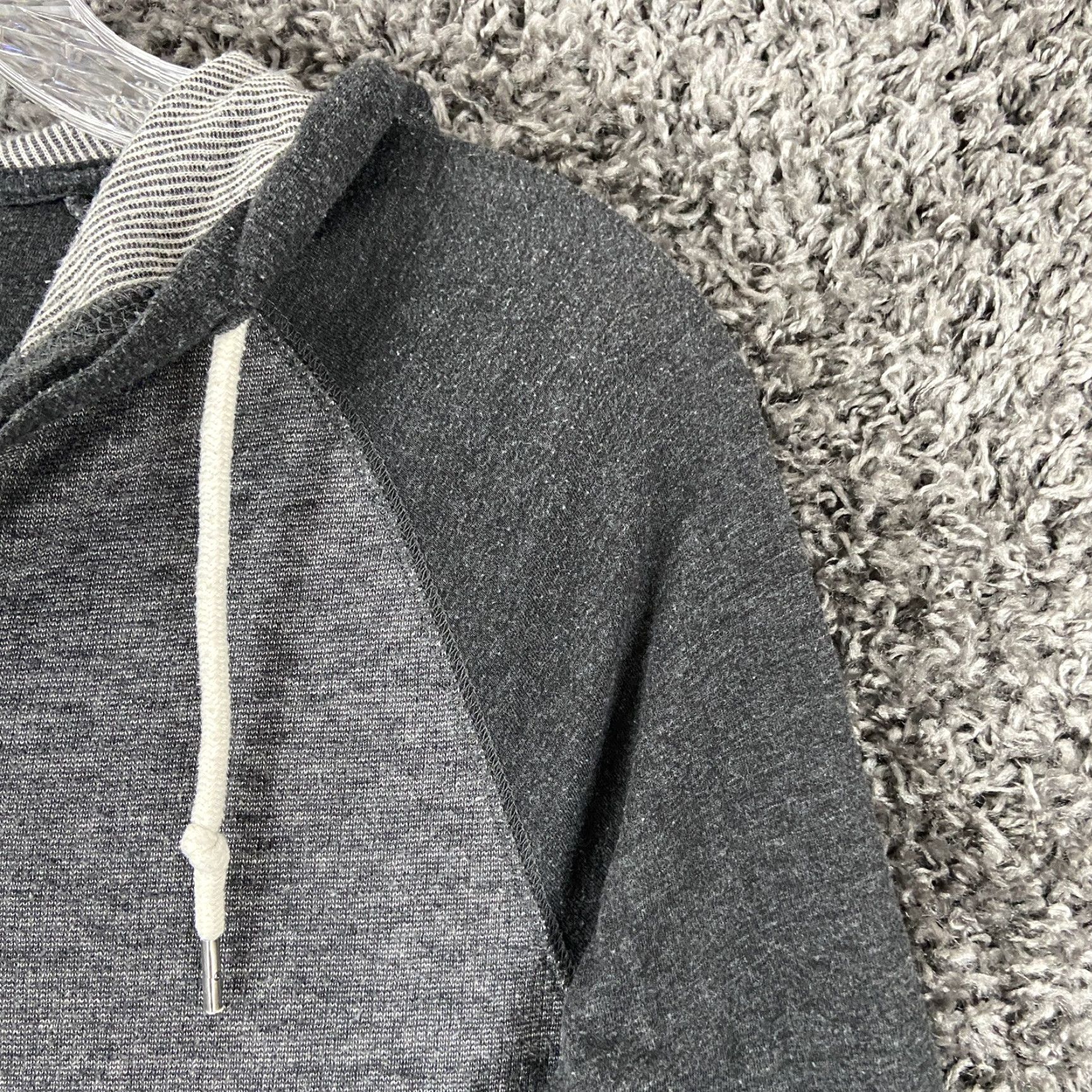 Levi's Levi's T-Shirt Hooded Long Sleeve Men’s S Gray Shirt Size US S / EU 44-46 / 1 - 4 Thumbnail