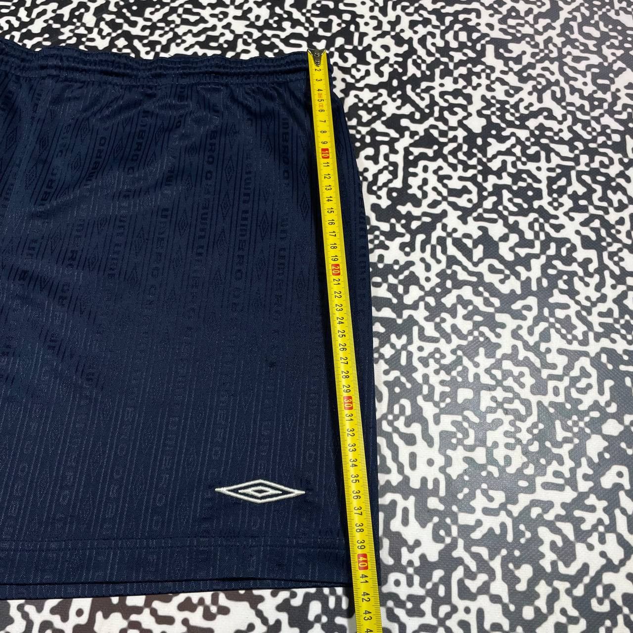 Umbro Vintage 90s Umbro Monogram Retro Casual Sports Style Shorts Size US 36 / EU 52 - 12 Thumbnail